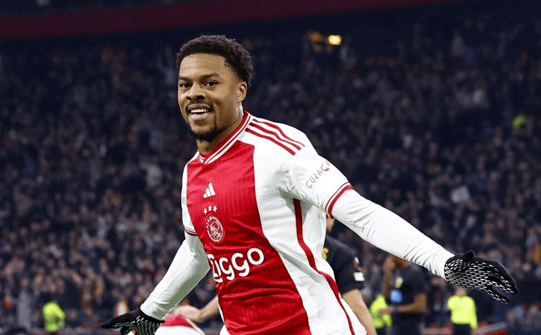 开云体育-阿贾克斯发布备战花絮，清晨绝杀压哨，意大利杯任务艰巨，临场指挥获称赞的简单介绍