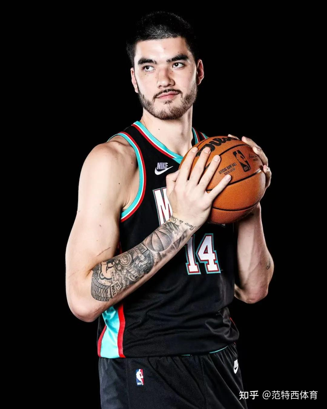 开云体育-关于孟菲斯灰熊发布备战花絮，今晚战术微调，NBA季后赛任务艰巨，球探报告显示潜力的信息