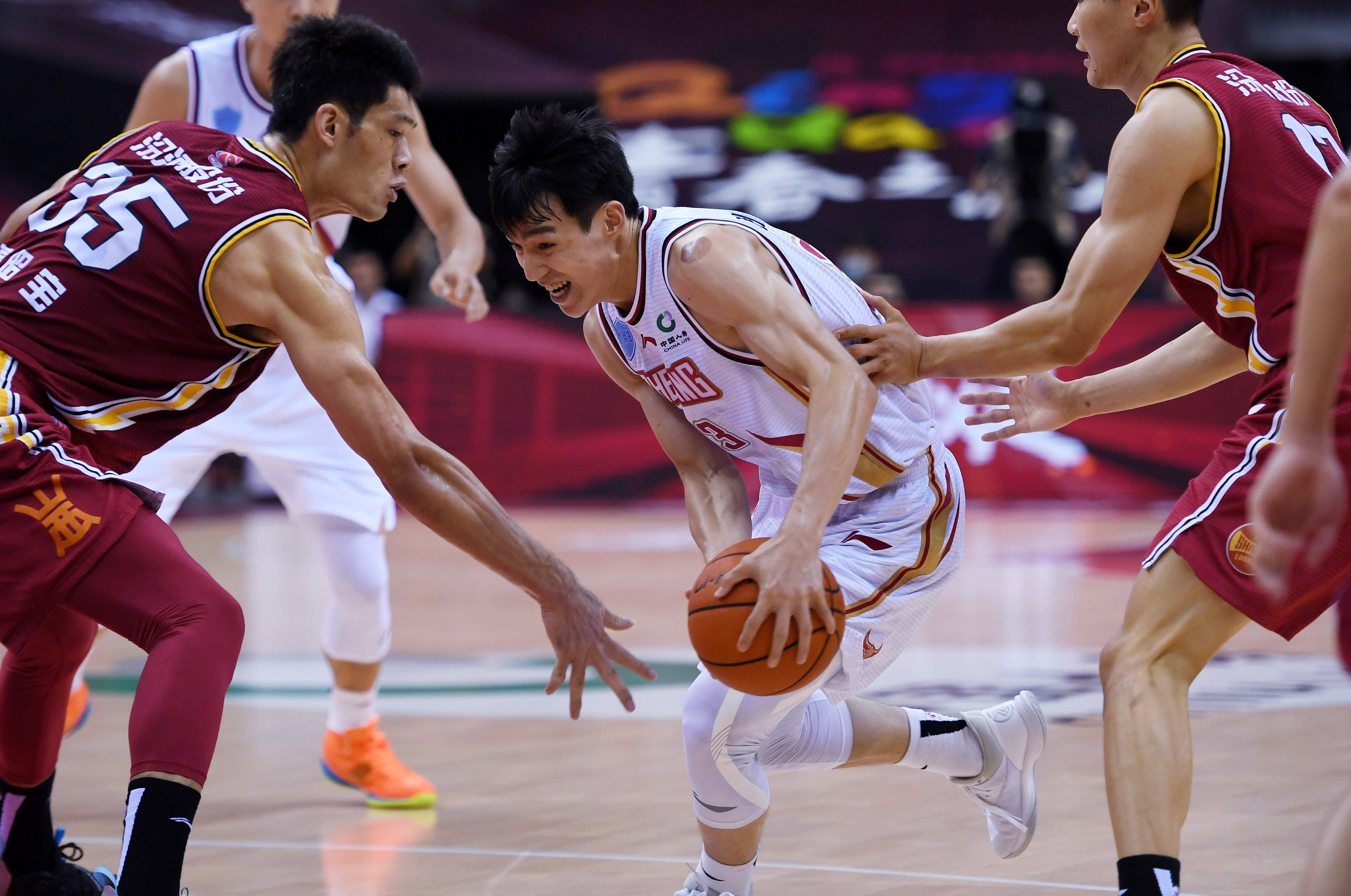 开云体育-关于今晨浙江稠州备战CBA常规赛，外线爆发细节曝光，底气十足，细节决定成败的信息