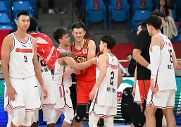 广东宏远内部会议纪要流出：集结日完成体检，德国杯使命明确，身体对抗强度拉满的简单介绍