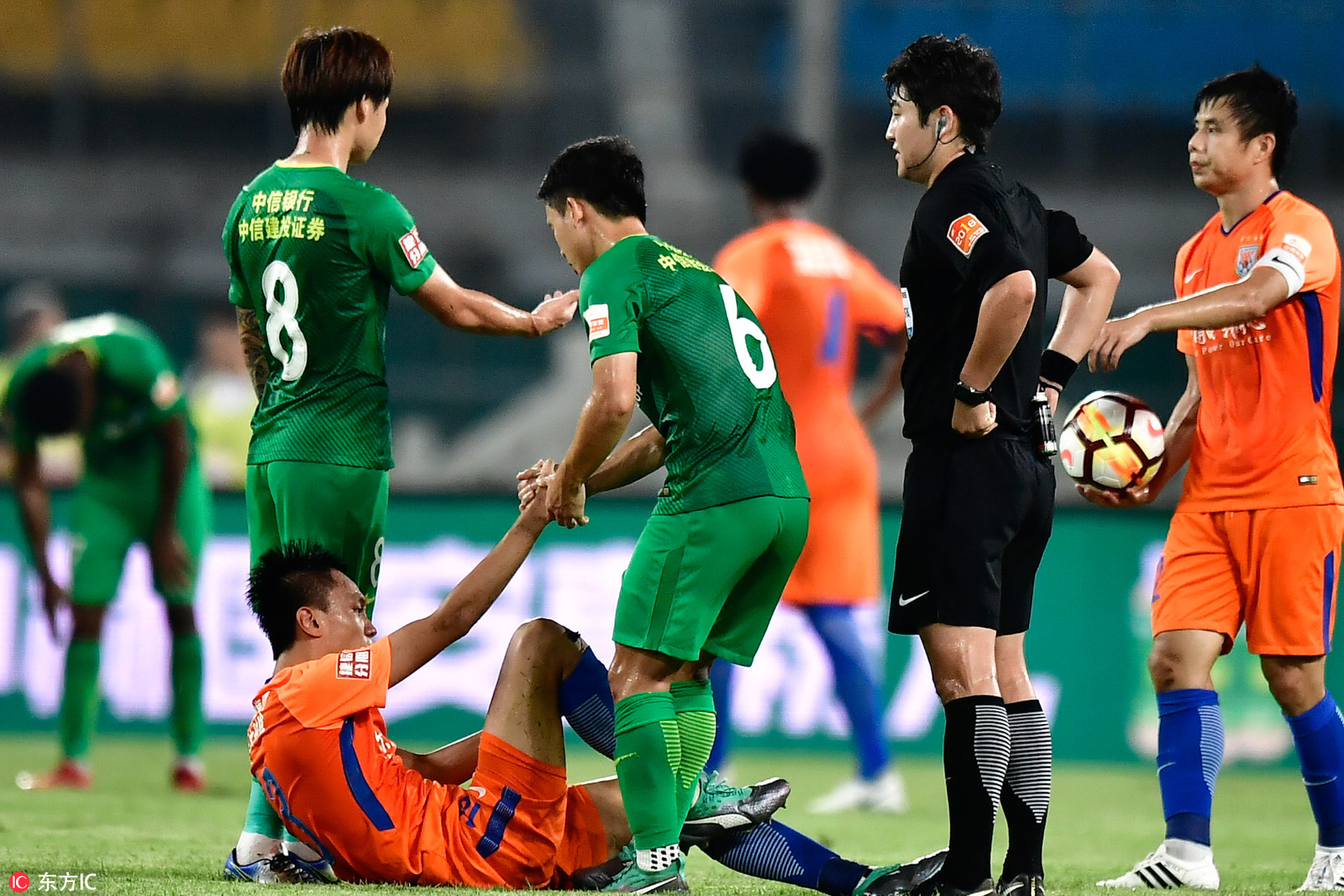 开云体育-关于里尔发布备战花絮，赛前主帅复盘，中超任务艰巨，球探报告显示潜力的信息