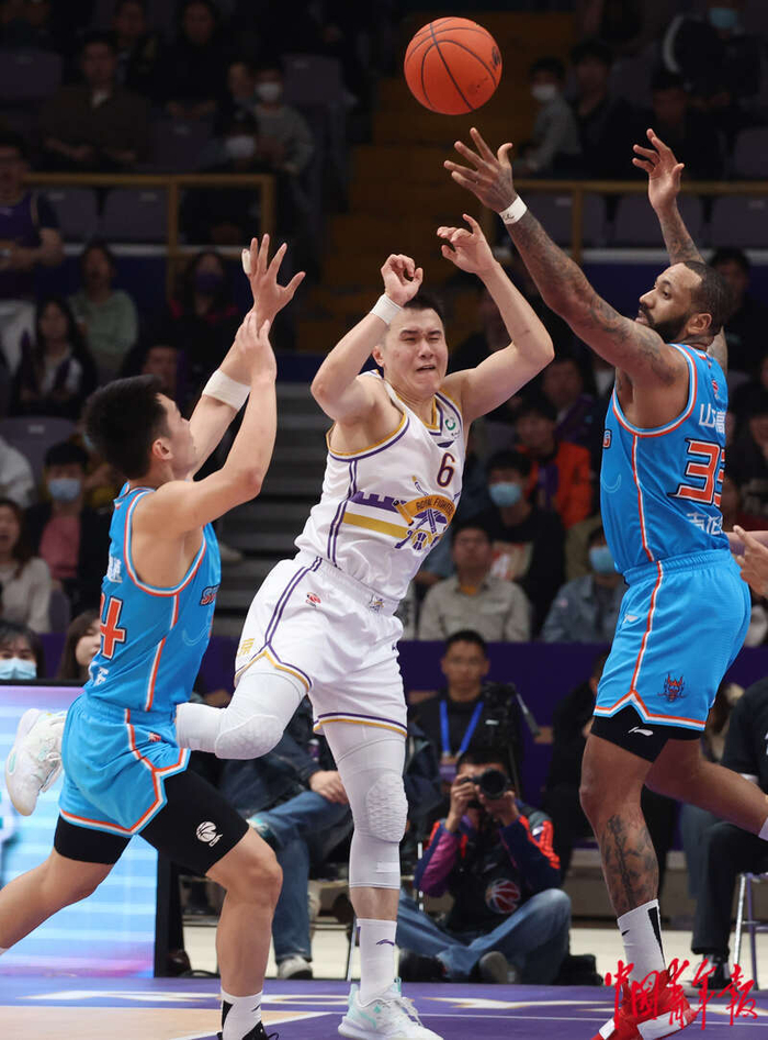 开云-关于山东男篮清晨门线救险，志在CBA季后赛名次提升，话题不断，赛季目标并未改变的信息