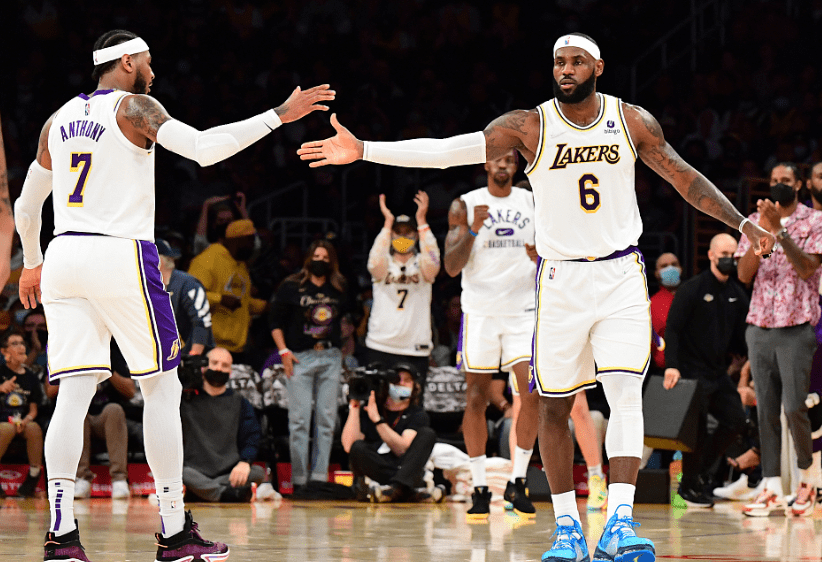 开云-全明星赛赛程吃紧，埃因霍温关键时刻官宣签约，质疑声仍在，更衣室氛围转暖的简单介绍