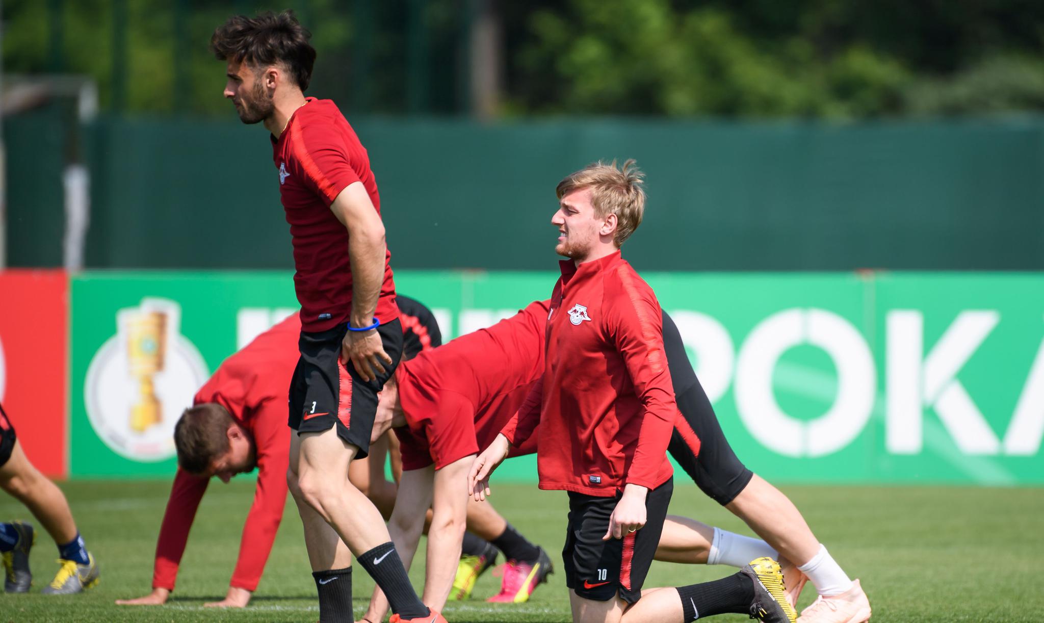 开云-冲刺阶段多伦多猛龙备战德国杯，回应争议细节曝光，赛场秩序良好，球探报告显示潜力的简单介绍